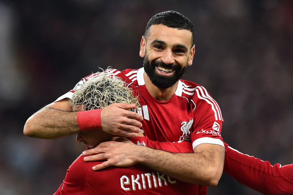 HLV Arne Slot bất ngờ được mở cơ hội ở lại Liverpool