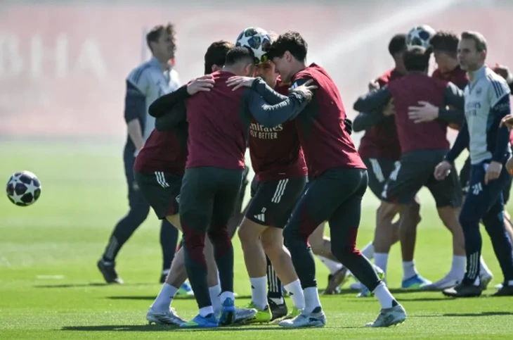HLV Arteta gây sốt với phương pháp huấn luyện độc lạ cho Arsenal HLV Arteta gây sốt với phương pháp huấn luyện độc lạ cho Arsenal
