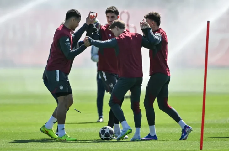 HLV Arteta gây sốt với phương pháp huấn luyện độc lạ cho Arsenal HLV Arteta gây sốt với phương pháp huấn luyện độc lạ cho Arsenal