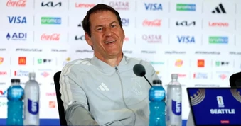 HLV Bỉ: "FIFA hoãn treo giò với cầu thủ Mỹ là một trò đùa"