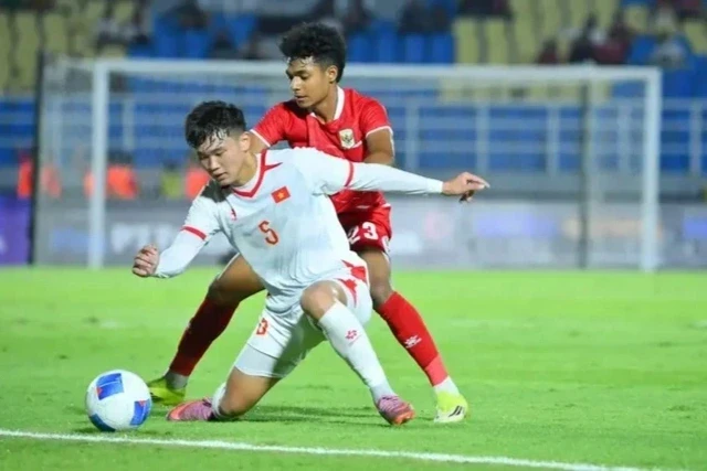 HLV Cristiano Roland: "U17 Việt Nam nắm rõ điểm mạnh của U17 Australia" HLV Cristiano Roland: "U17 Việt Nam nắm rõ điểm mạnh của U17 Australia"