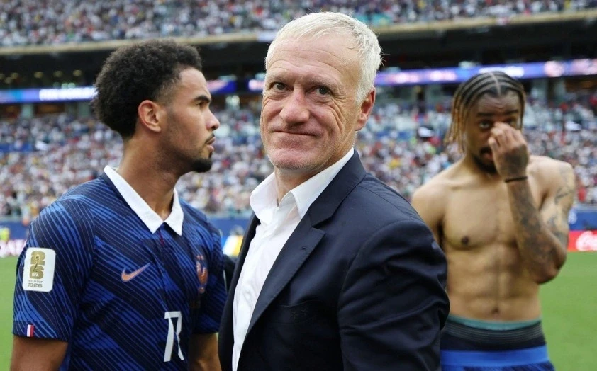 HLV Didier Deschamps chính thức nói lời chia tay đội tuyển Pháp HLV Didier Deschamps chính thức nói lời chia tay đội tuyển Pháp