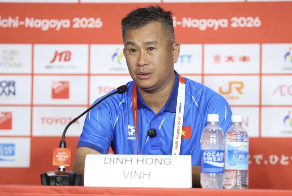 HLV Đinh Hồng Vinh nói gì sau khi U23 Việt Nam vào tứ kết Asiad 20? HLV Đinh Hồng Vinh nói gì sau khi U23 Việt Nam vào tứ kết Asiad 20?