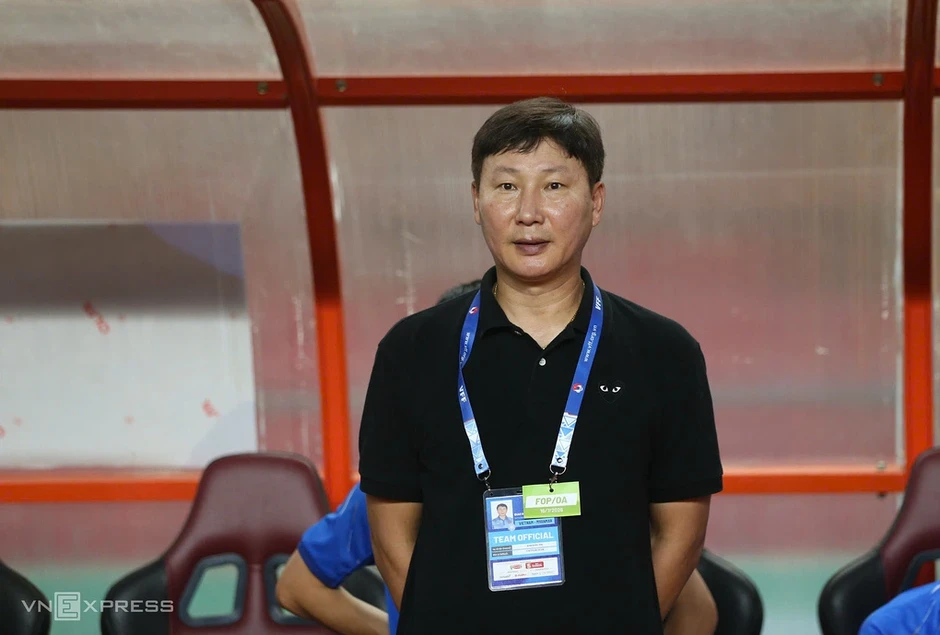 HLV Kim Sang-sik: 'Bộ ba nhập tịch giúp Việt Nam mạnh hơn nhiều'
