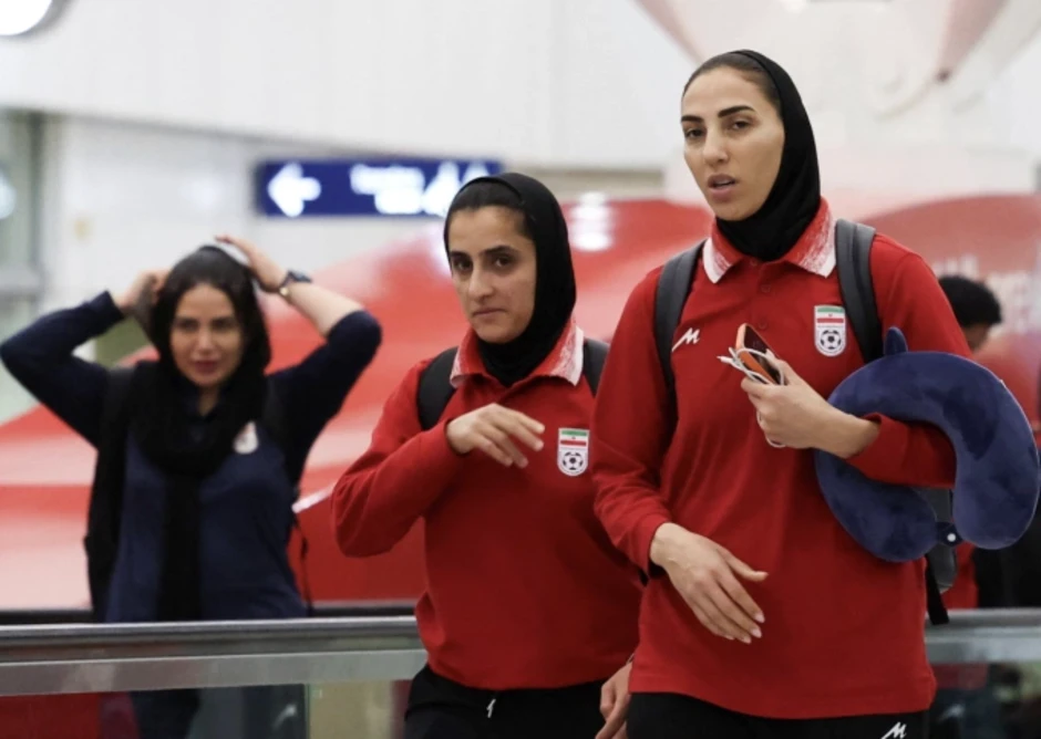 HLV nữ Iran: 'Cầu thủ tổn thương khi bị gọi là kẻ phản quốc' HLV nữ Iran: 'Cầu thủ tổn thương khi bị gọi là kẻ phản quốc'