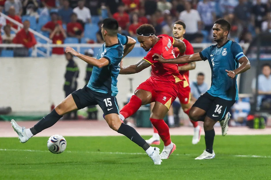 HLV Singapore: "Tôi chưa hài lòng vì muốn thắng tuyển Việt Nam"