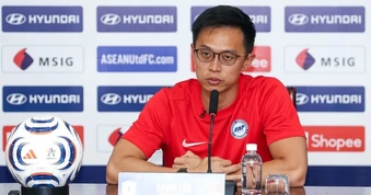 HLV Singapore: "Tôi chưa hài lòng vì muốn thắng tuyển Việt Nam"