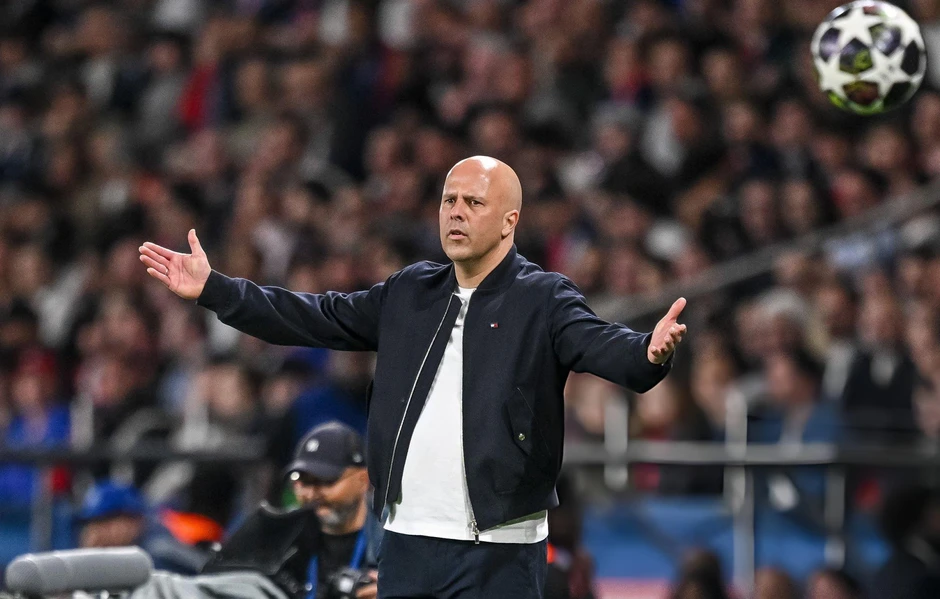 HLV Slot thừa nhận Liverpool may mắn sau trận thua toàn diện PSG HLV Slot thừa nhận Liverpool may mắn sau trận thua toàn diện PSG