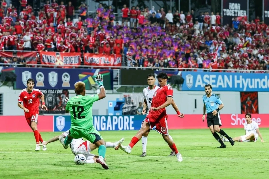 HLV tuyển Singapore: "Cảm giác vượt qua Indonesia rất tuyệt" HLV tuyển Singapore: "Cảm giác vượt qua Indonesia rất tuyệt"