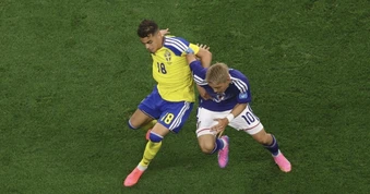 Hòa Thụy Điển, Nhật Bản đối đầu Brazil ở vòng loại trực tiếp
