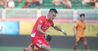 Hoàng Anh Gia Lai và CLB Ninh Bình gây thất vọng ở vòng 15 V-League