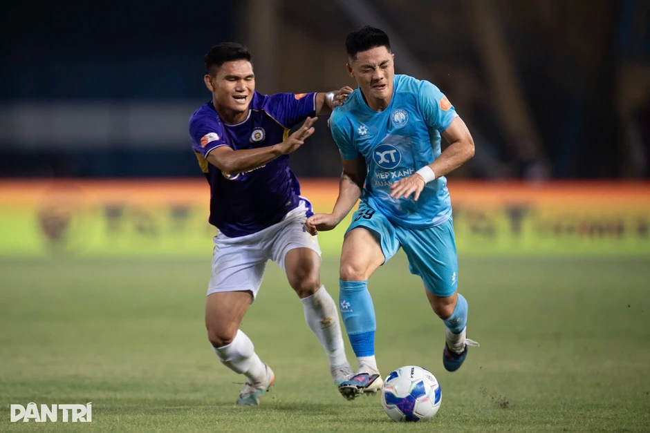 Hoàng Hên ghi bàn, Hà Nội FC đánh bại CLB Nam Định Hoàng Hên ghi bàn, Hà Nội FC đánh bại CLB Nam Định