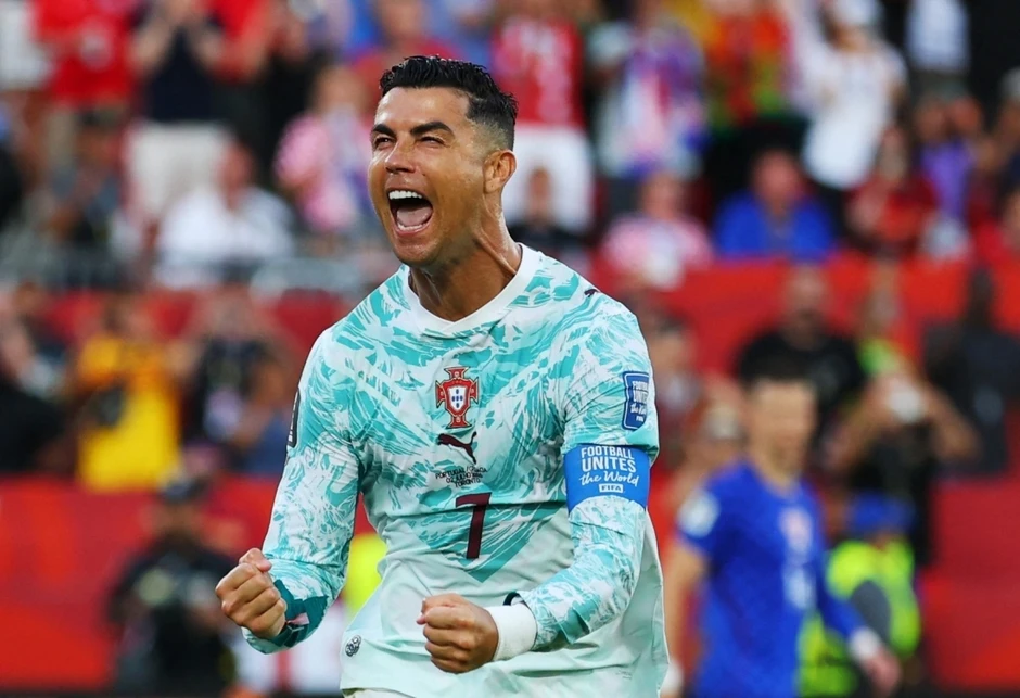 Ibrahimovic: “Trọng tài đã làm mọi thứ để C.Ronaldo vô địch World Cup”