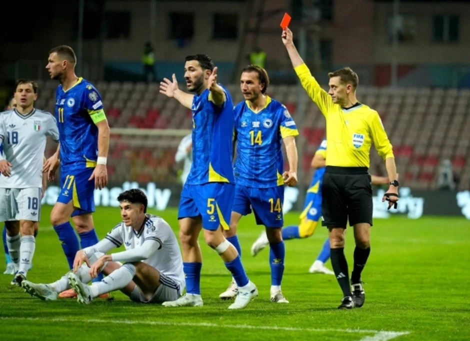 Italy lần thứ ba liên tiếp lỡ World Cup Italy lần thứ ba liên tiếp lỡ World Cup