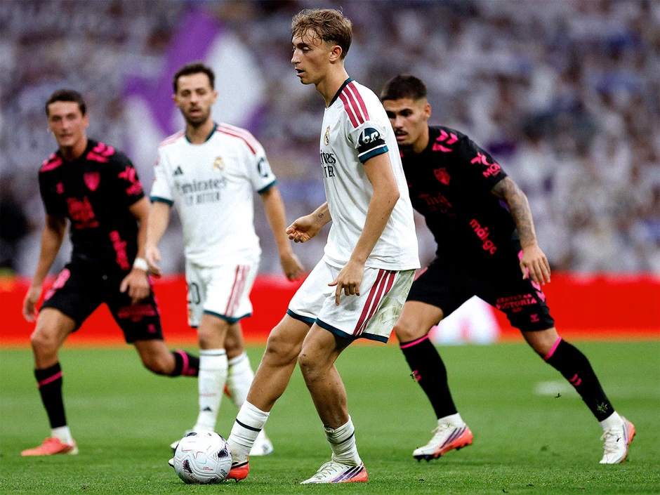 Jose Mourinho mài giũa ‘tảng đá’ Real Madrid Jose Mourinho mài giũa ‘tảng đá’ Real Madrid