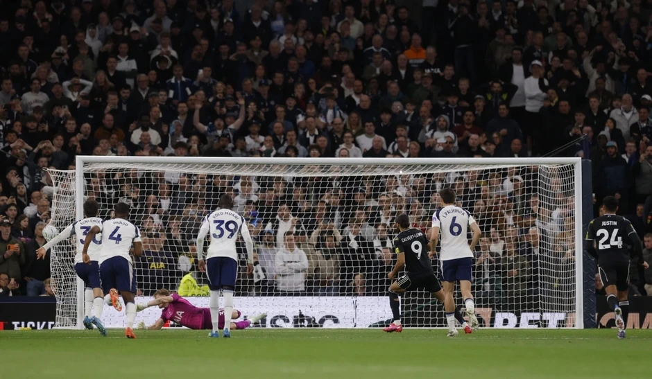 Kết quả bóng đá hôm nay 12/5: Tottenham mất chiến thắng theo kịch bản nghiệt ngã Kết quả bóng đá hôm nay 12/5: Tottenham mất chiến thắng theo kịch bản nghiệt ngã