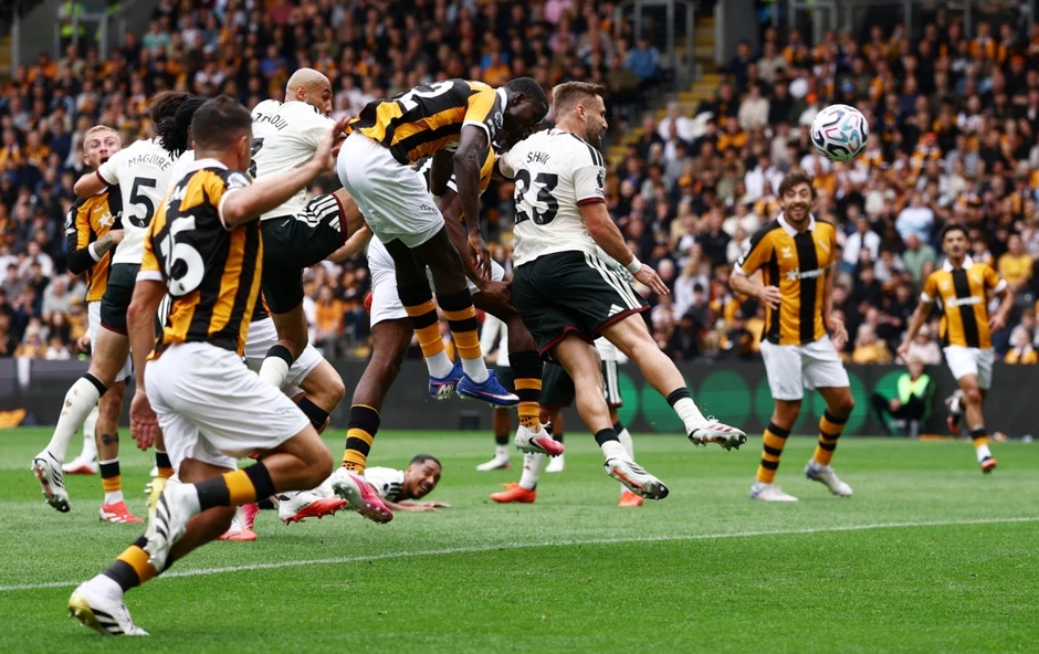 Kết quả Ngoại hạng Anh hôm nay 22/8: MU thua bạc nhược trước tân binh Hull City