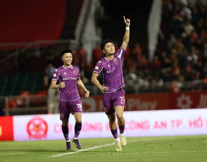 Kết quả vòng 14 V-League: Nóng bỏng cuộc đua 2 đầu bảng xếp hạng Kết quả vòng 14 V-League: Nóng bỏng cuộc đua 2 đầu bảng xếp hạng