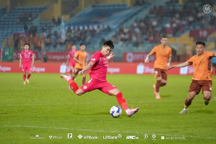 Kết quả vòng 14 V-League: Nóng bỏng cuộc đua 2 đầu bảng xếp hạng Kết quả vòng 14 V-League: Nóng bỏng cuộc đua 2 đầu bảng xếp hạng