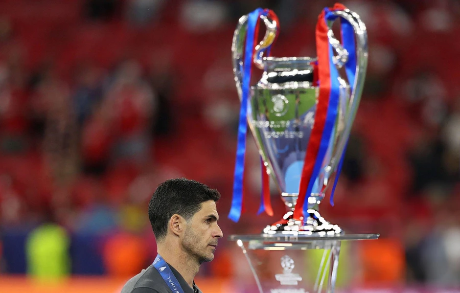 Khoảnh khắc sụp đổ của Arsenal sau trận chung kết Champions League