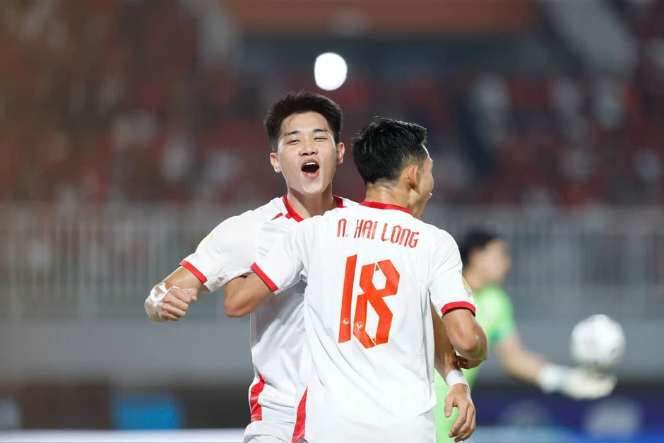 Không chỉ là bàn thắng, Hai Long hạ Indonesia bằng nguồn năng lượng vô tận