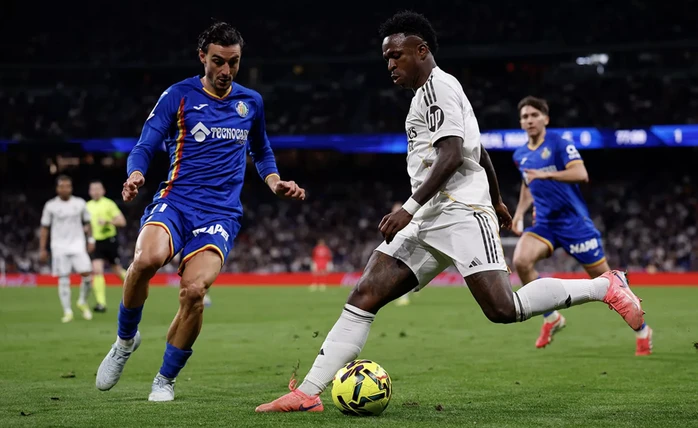 Khủng hoảng bủa vây Real Madrid sau hai cú sốc thất bại liên tiếp Khủng hoảng bủa vây Real Madrid sau hai cú sốc thất bại liên tiếp