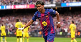 Lamine Yamal lập hat-trick, Barcelona hơn Real Madrid 4 điểm
