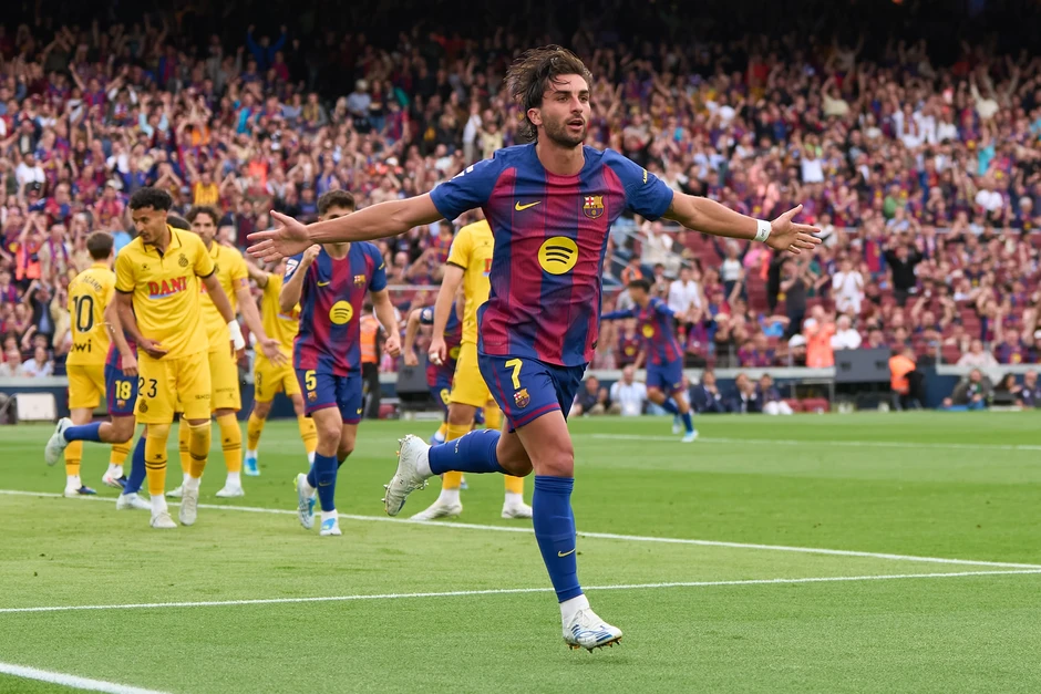 Lamine Yamal tỏa sáng, Barcelona hơn Real Madrid 9 điểm Lamine Yamal tỏa sáng, Barcelona hơn Real Madrid 9 điểm