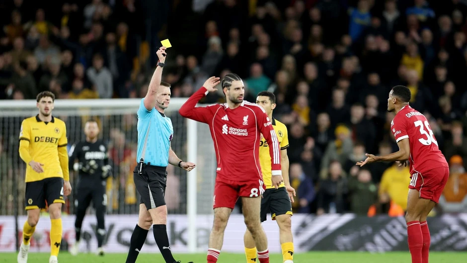 Liverpool thua bẽ bàng đội bét bảng Ngoại hạng Anh Liverpool thua bẽ bàng đội bét bảng Ngoại hạng Anh