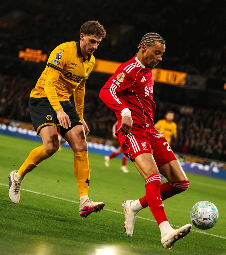 Liverpool thua bẽ bàng đội bét bảng Ngoại hạng Anh Liverpool thua bẽ bàng đội bét bảng Ngoại hạng Anh