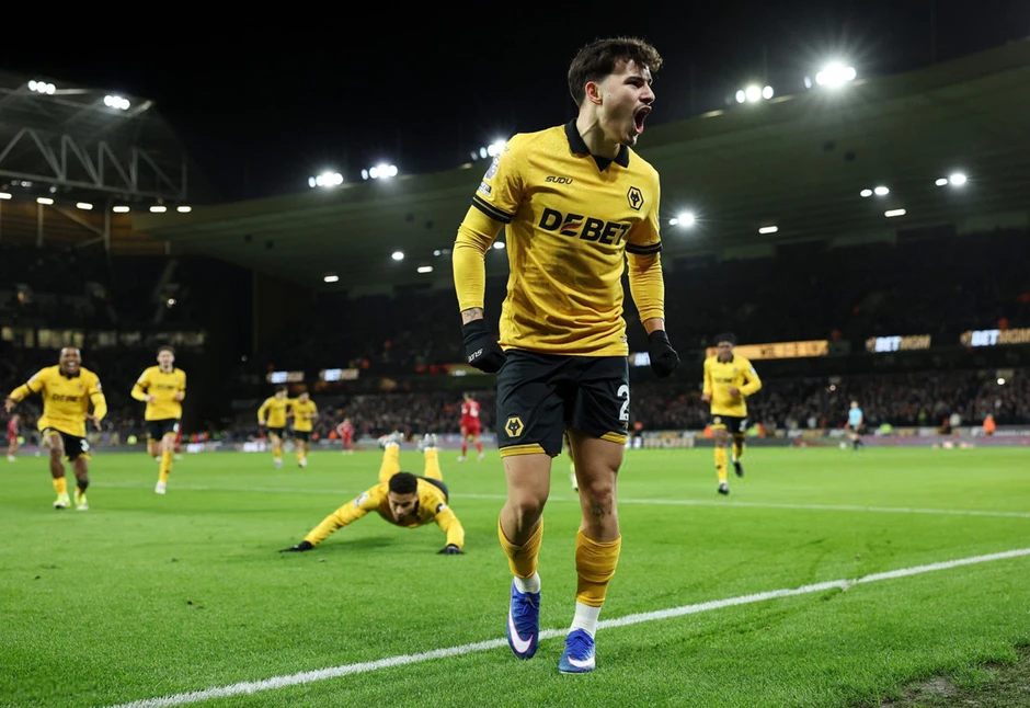 Liverpool thua bẽ bàng đội bét bảng Ngoại hạng Anh Liverpool thua bẽ bàng đội bét bảng Ngoại hạng Anh