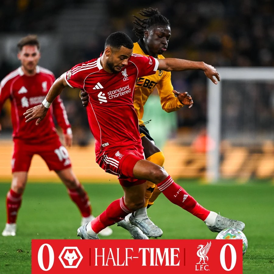 Liverpool thua bẽ bàng đội bét bảng Ngoại hạng Anh Liverpool thua bẽ bàng đội bét bảng Ngoại hạng Anh