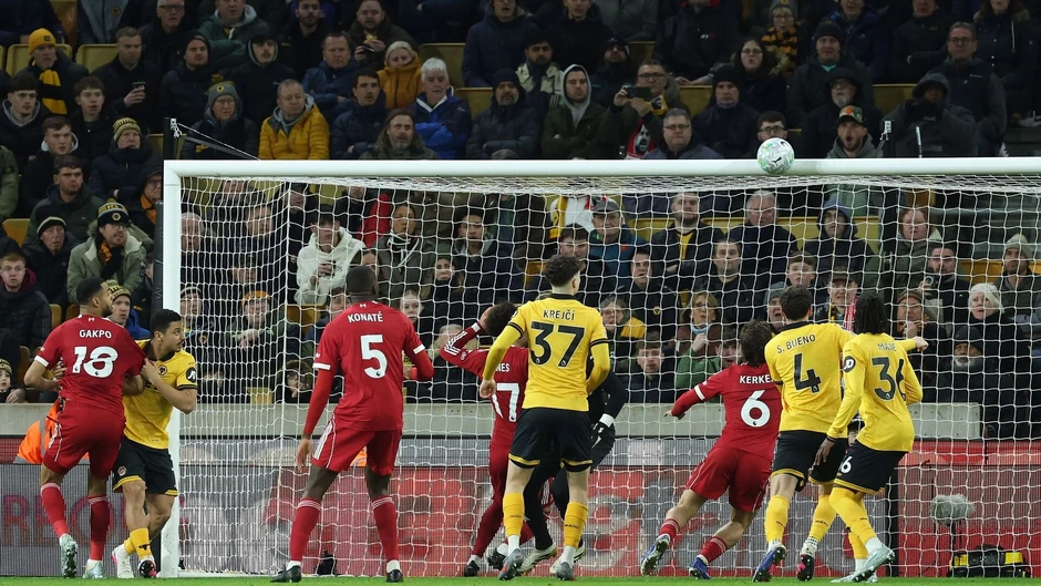Liverpool thua bẽ bàng đội bét bảng Ngoại hạng Anh Liverpool thua bẽ bàng đội bét bảng Ngoại hạng Anh