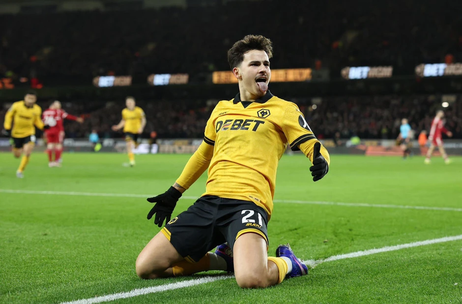Liverpool thua bẽ bàng đội bét bảng Ngoại hạng Anh Liverpool thua bẽ bàng đội bét bảng Ngoại hạng Anh