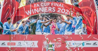 Man City hạ Chelsea giành FA Cup: Huyền thoại Pep Guardiola