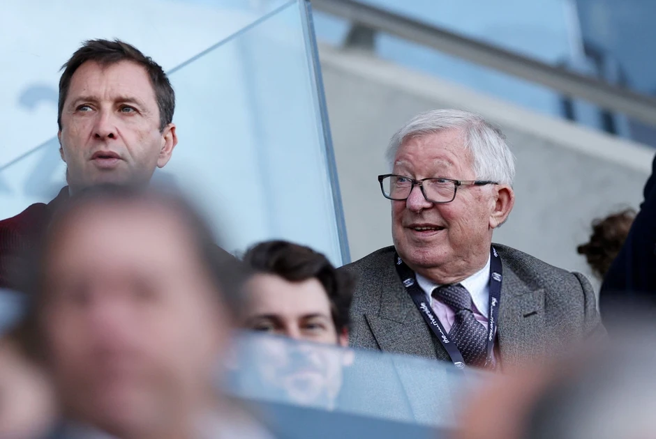Man Utd nhọc nhằn giành lại 1 điểm từ tay Fulham Man Utd nhọc nhằn giành lại 1 điểm từ tay Fulham