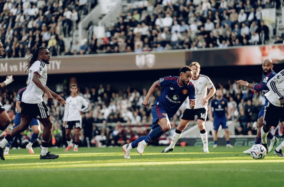 Man Utd nhọc nhằn giành lại 1 điểm từ tay Fulham Man Utd nhọc nhằn giành lại 1 điểm từ tay Fulham