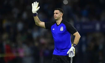 Martinez: 'May mà Argentina không đá với Tây Ban Nha'