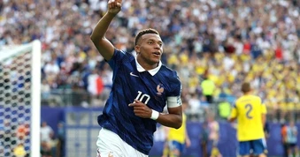 Mbappe cân bằng thành tích của Messi, tuyển Pháp đi vào lịch sử World Cup