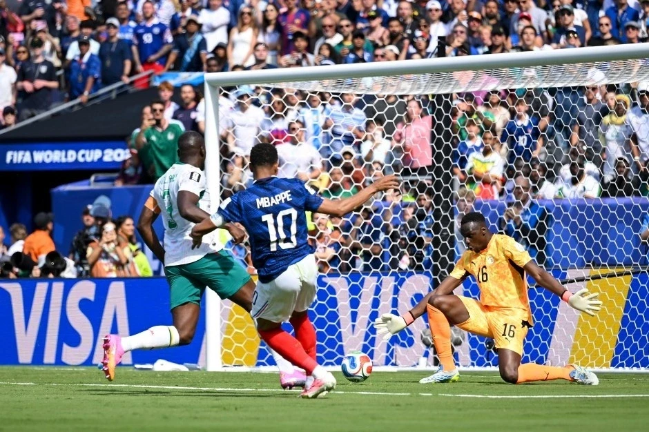 Mbappe phá kỷ lục ghi bàn mọi thời đại ở đội tuyển Pháp Mbappe phá kỷ lục ghi bàn mọi thời đại ở đội tuyển Pháp