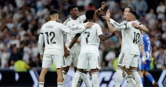 Mbappe và Vinicius giúp Real Madrid níu kéo hy vọng vô địch La Liga