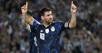 Messi ghi dấu ấn giúp Argentina thắng đậm, Brazil thắng nghẹt thở Croatia
