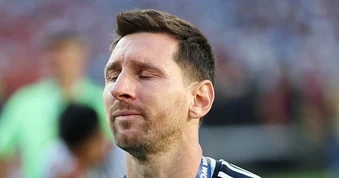 Messi: "Nỗi đau quá lớn, rất khó để khép lại vết thương này"