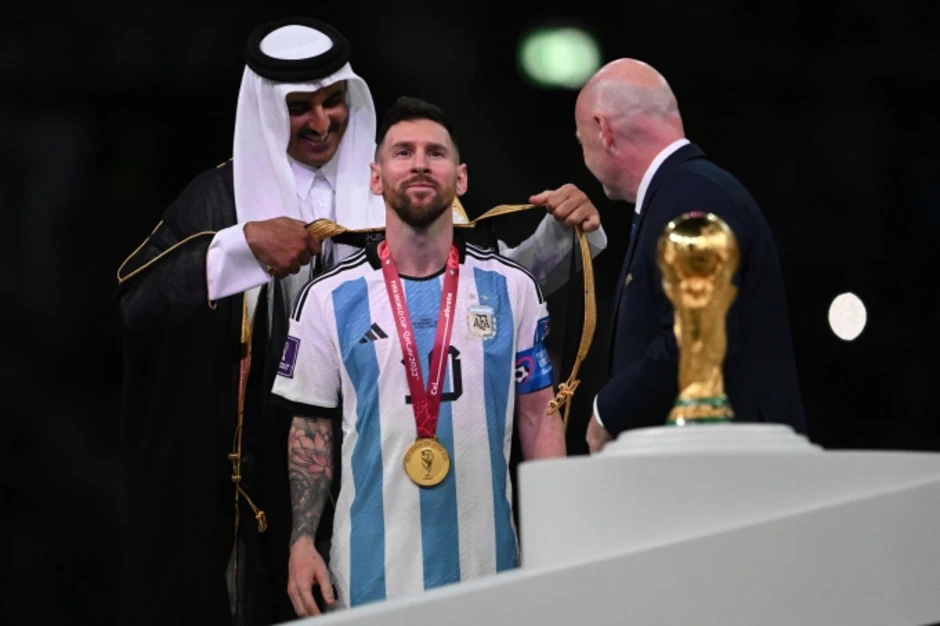 Messi: 'Tôi hối tiếc vì đã không dành thời gian học tiếng Anh'