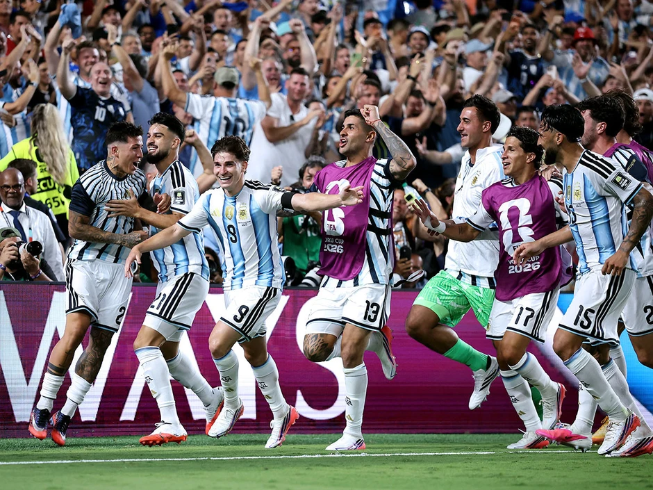 Messi và Argentina lập loạt kỷ lục khi thắng Thụy Sĩ ở World Cup Messi và Argentina lập loạt kỷ lục khi thắng Thụy Sĩ ở World Cup