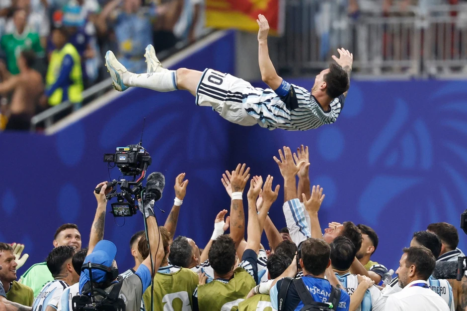 Messi và nghịch lý của một huyền thoại