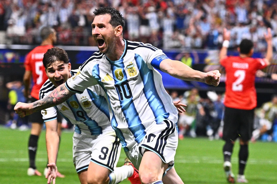 Messi và nghịch lý của một huyền thoại