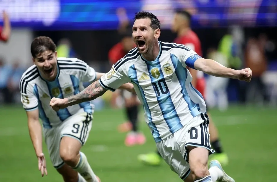 Messi xô đổ nhiều kỷ lục World Cup trong ngày đá hỏng phạt đền Messi xô đổ nhiều kỷ lục World Cup trong ngày đá hỏng phạt đền