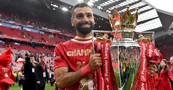 Mohamed Salah chia tay Liverpool: Huyền thoại sống Anfield