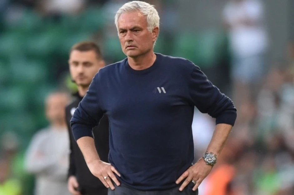 Mourinho tự phụ sau trận thắng của Benfica